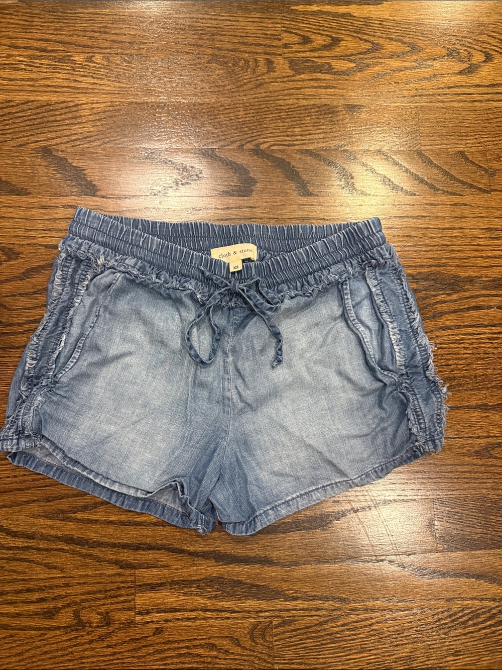 cloth & stone Light Blue Chambray Drawstring Women’s Shorts
